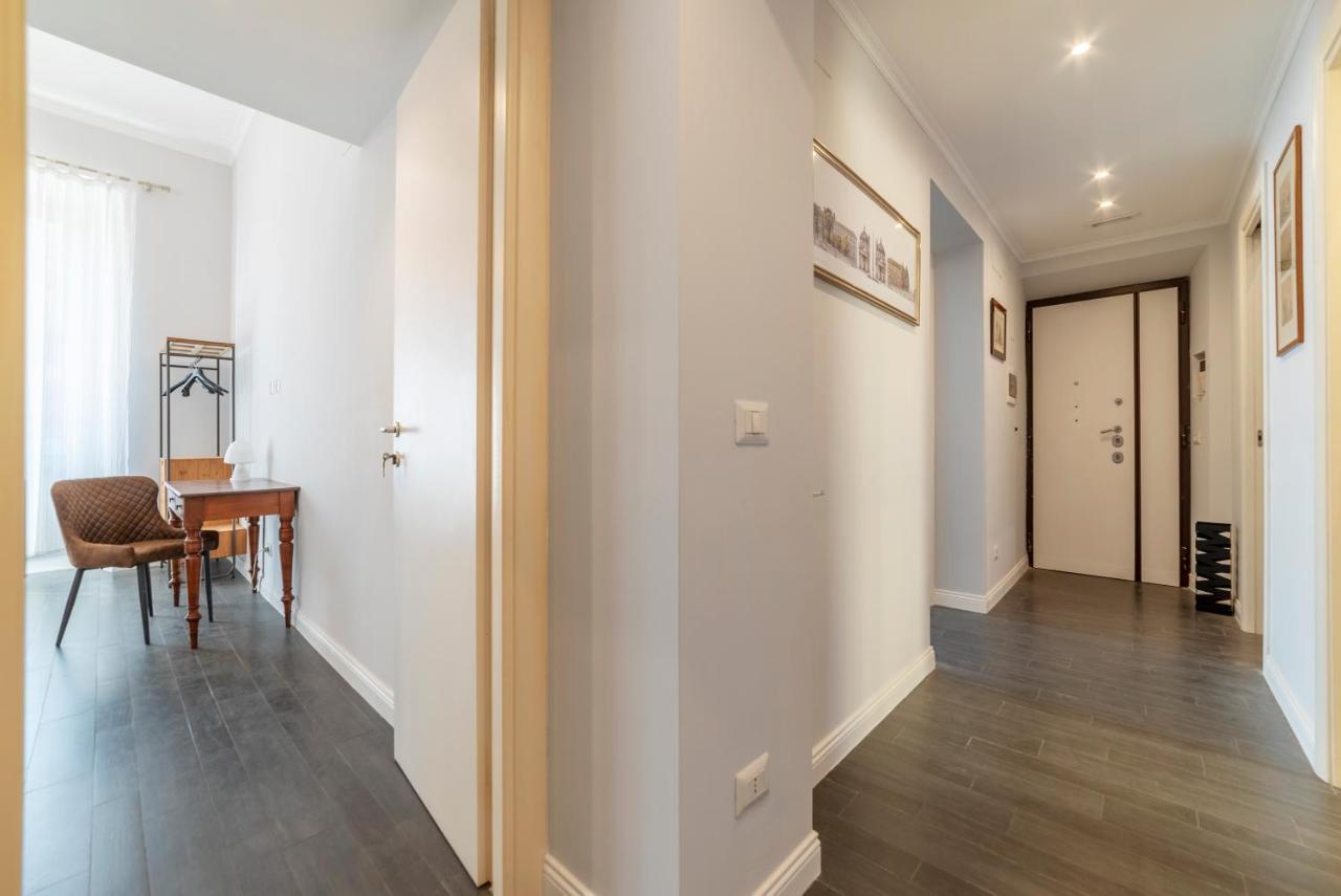 רומא Piazza Del Popolo Apartment With View מראה חיצוני תמונה